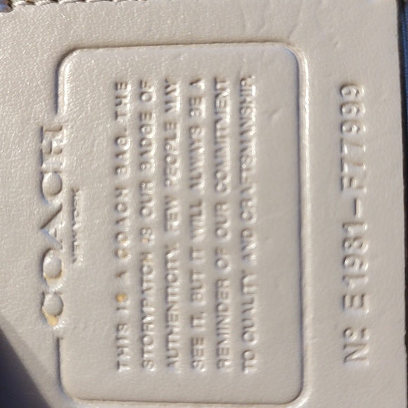 Coach Mia leather and suede shoulder bag. Good used condition. Preloved - Picture 4 of 12